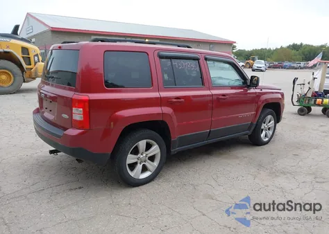 2012 Jeep Patriot Latitude z USA, uszkodzony, nr VIN 1C4NJRFB2CD599870